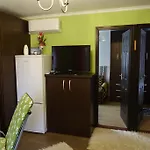 Mesteri Apartman * Mesteri