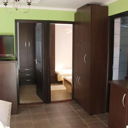 Holiday home Mesteri Apartman Mesteri