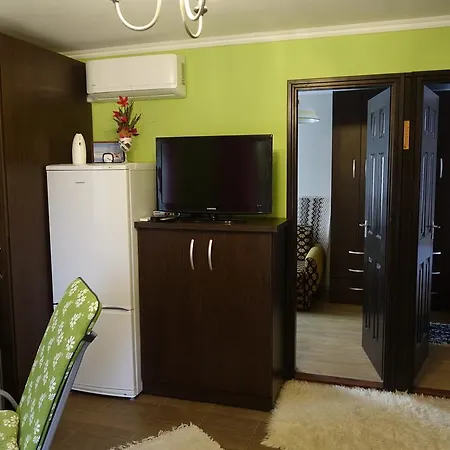 Mesteri Apartman * Mesteri